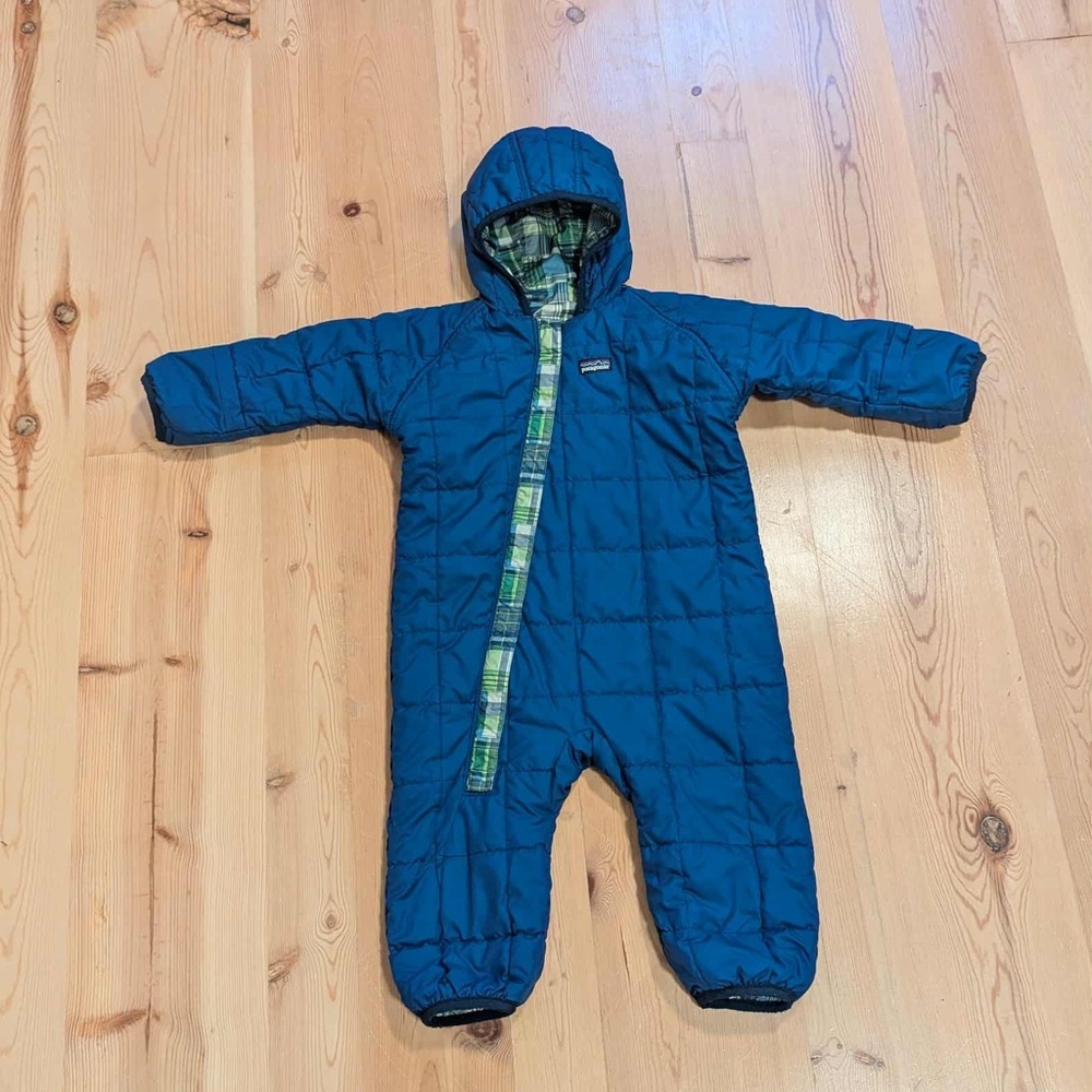 Patagonia reversible bunting / snowsuit